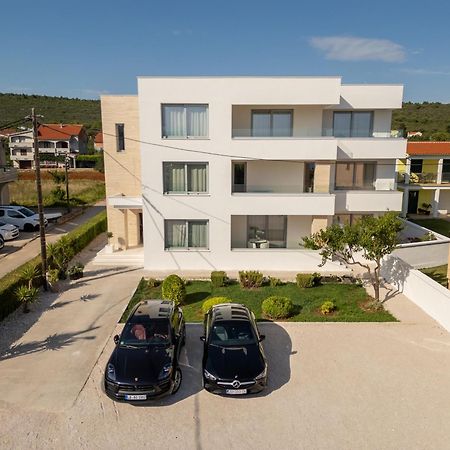 Rooms & Apartments Niko Sukošan Exterior foto