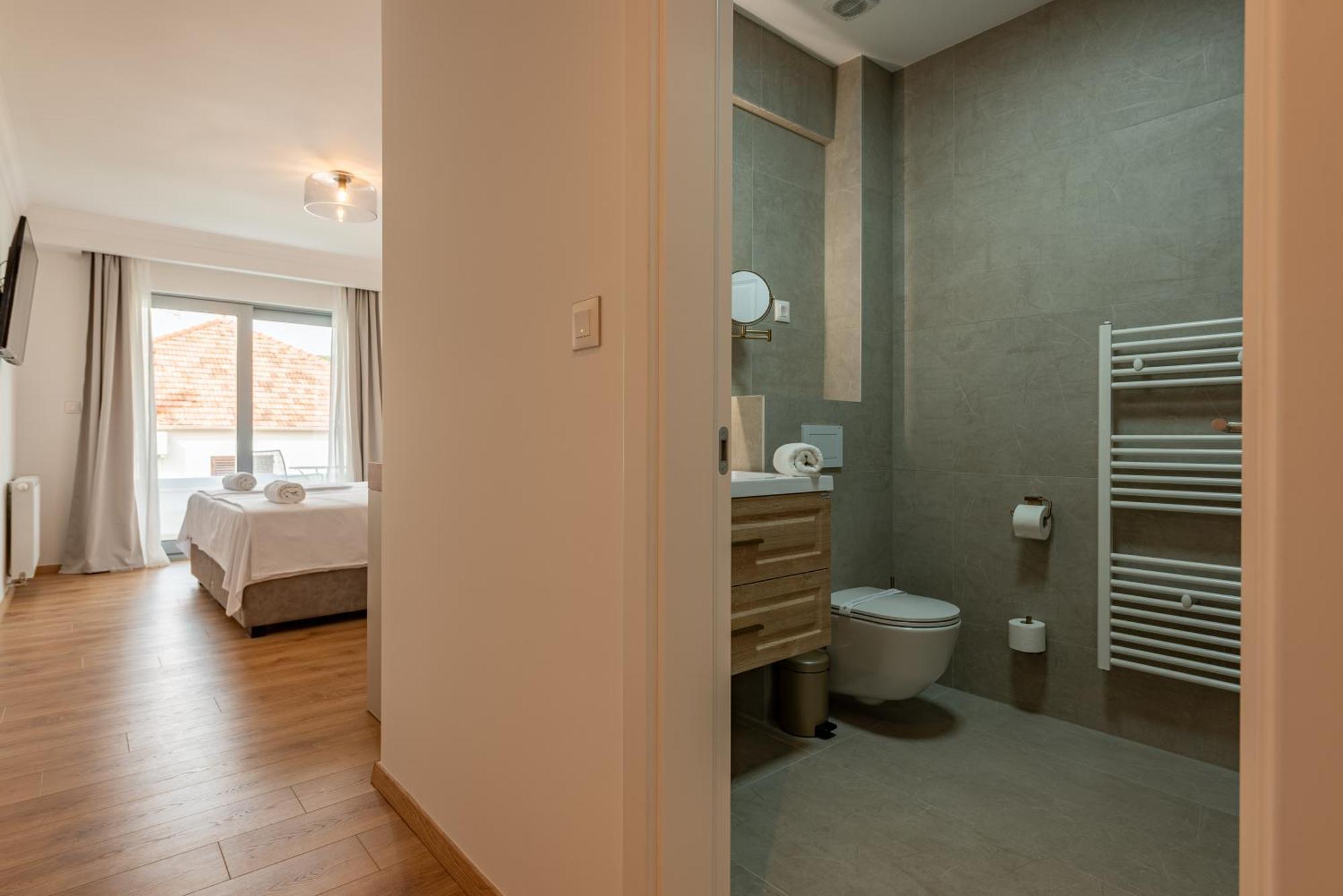 Rooms & Apartments Niko Sukošan Exterior foto