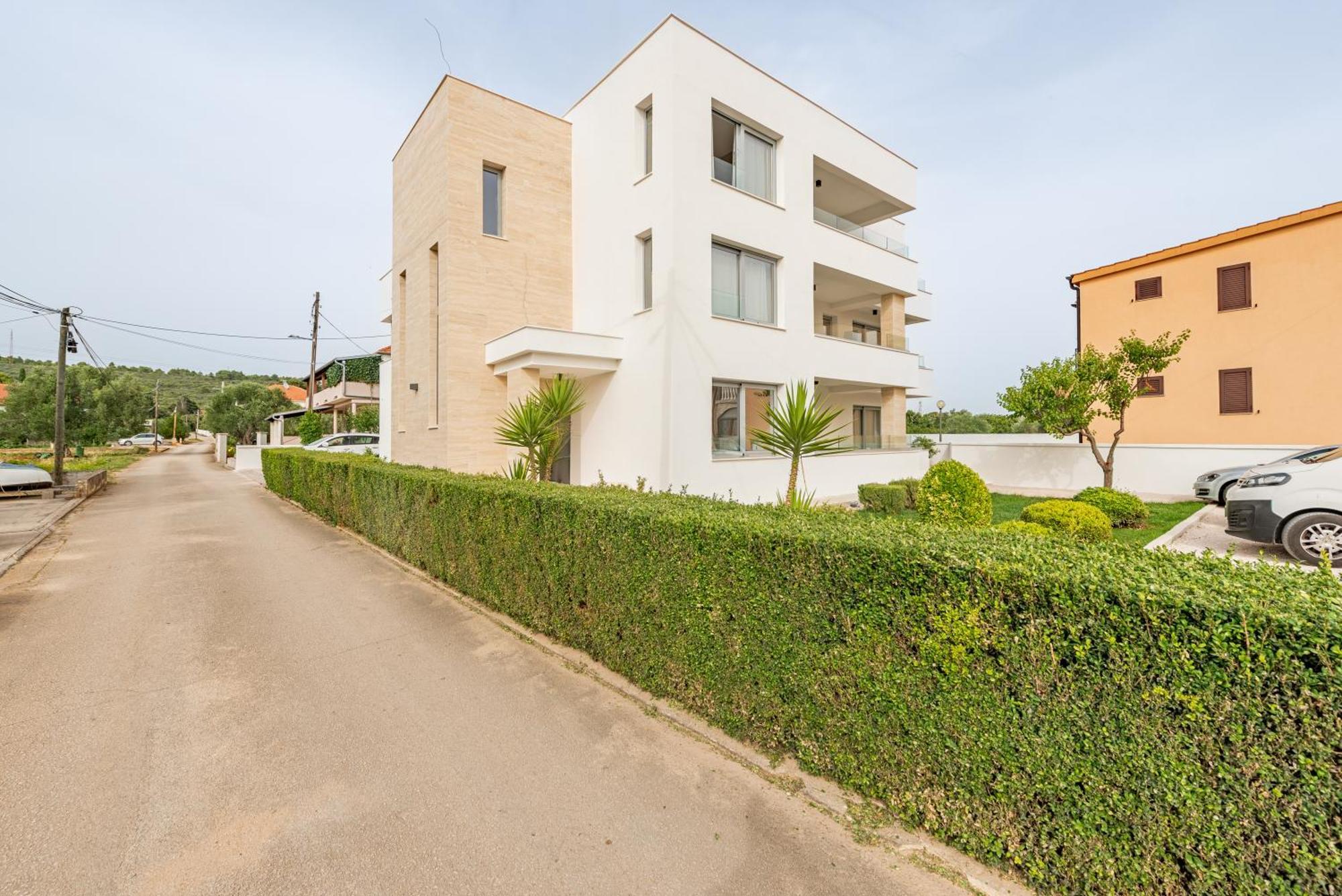 Rooms & Apartments Niko Sukošan Exterior foto