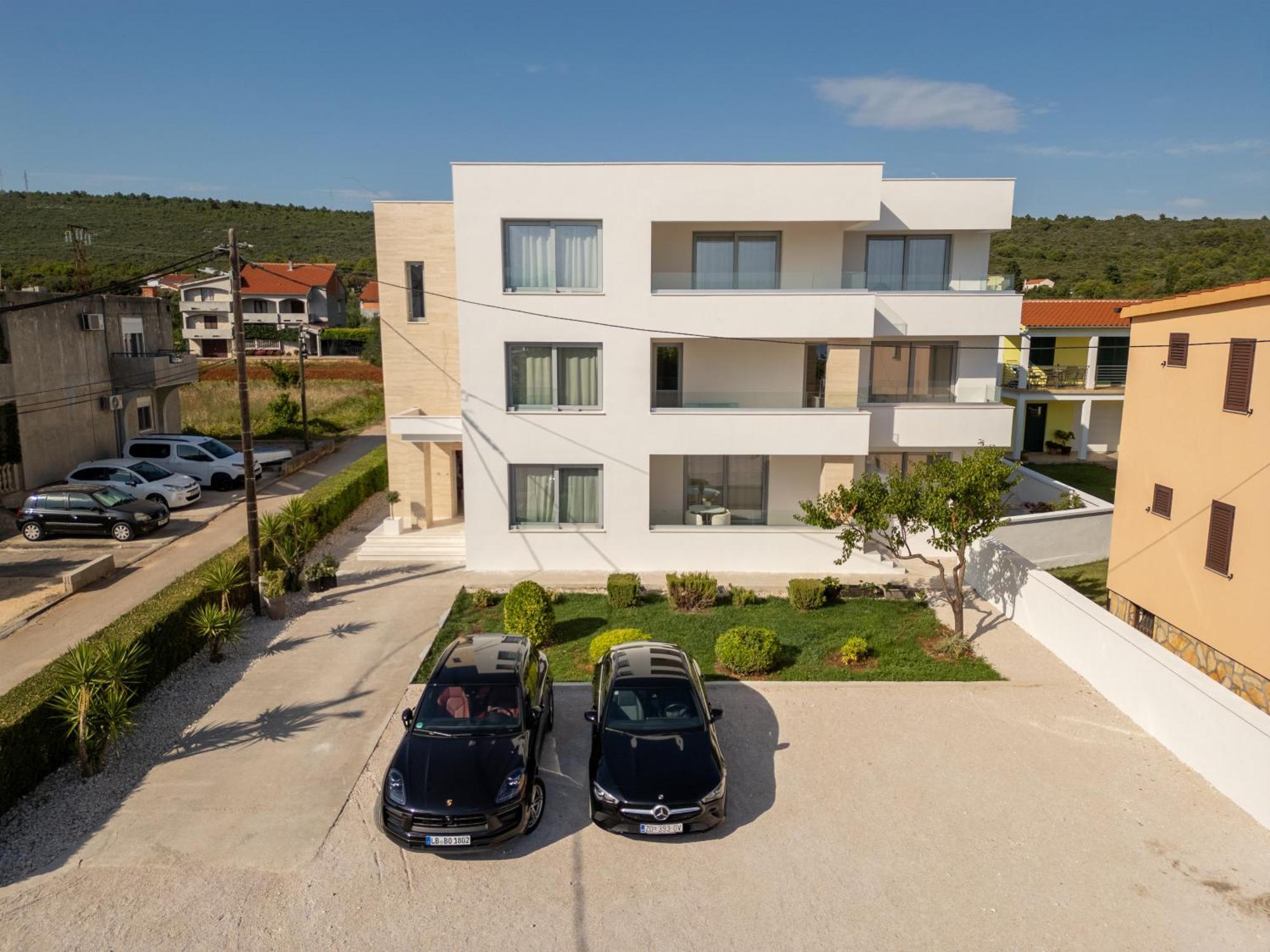 Rooms & Apartments Niko Sukošan Exterior foto
