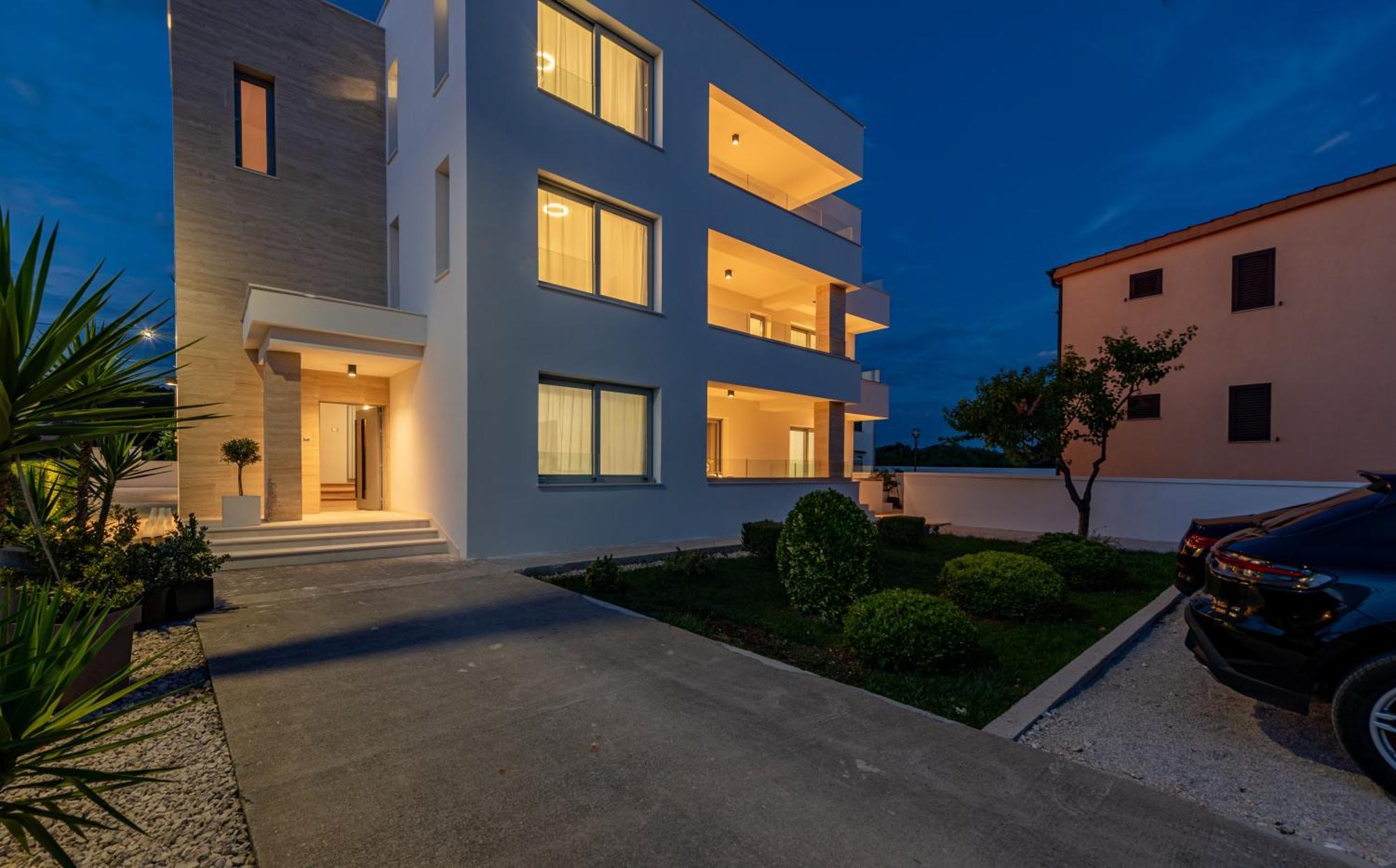 Rooms & Apartments Niko Sukošan Exterior foto